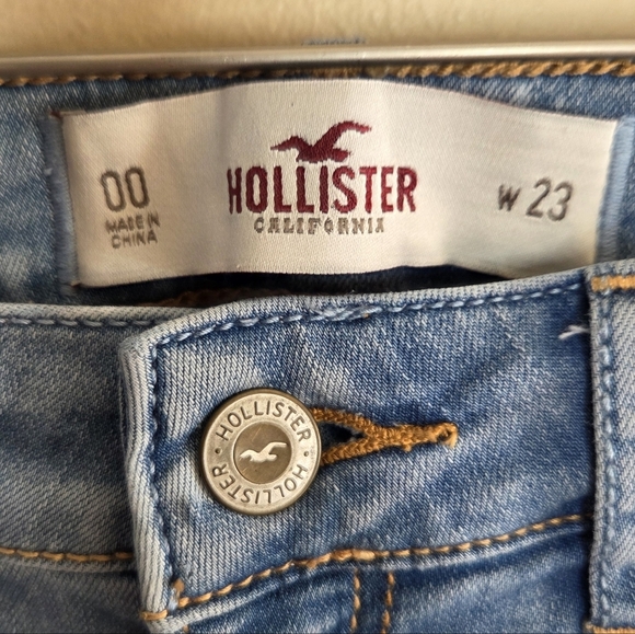 Hollister | Light Wash Distressed Embellished Studded Knee Skinny Jeans Size 00 - Picture 6 of 7
